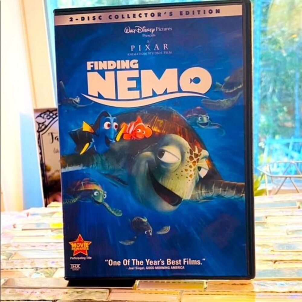 Disneys “Finding Nemo” DVD
2-disk Collectors Edition
Good Condition